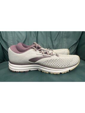 Brooks Women's Revel 2 Shoes Size 8.5  1202811B194 Gray/Purple